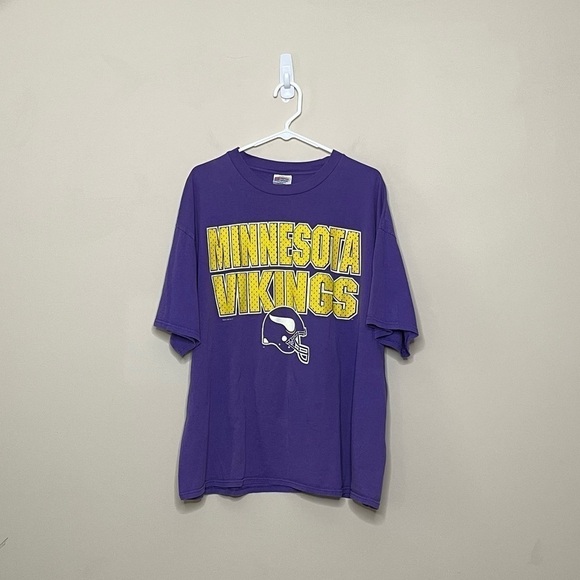 Vintage 90s Minnesota Vikings T Shirt - Picture 1 of 6